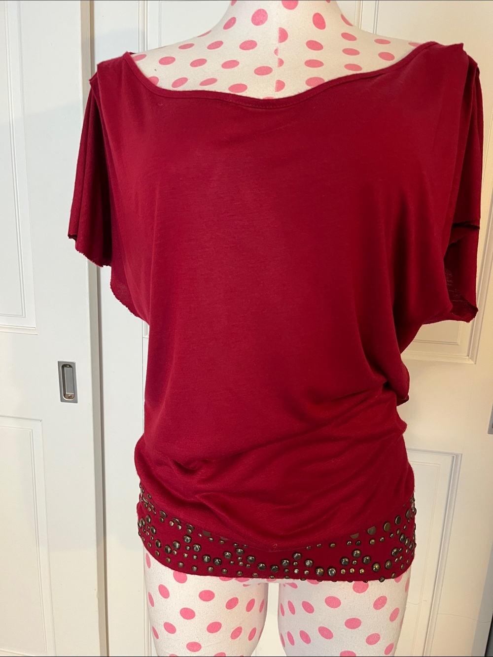 Matty M Off-Shoulder Short Sleeve Top in Wine Red with Studded Hem - Picture 4 of 8